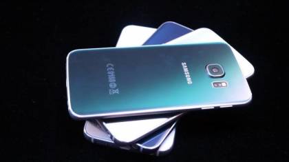 Samsung Galaxy S6 and S6 edge Revealed the New Look with Metal Body and Andorid Lollypop